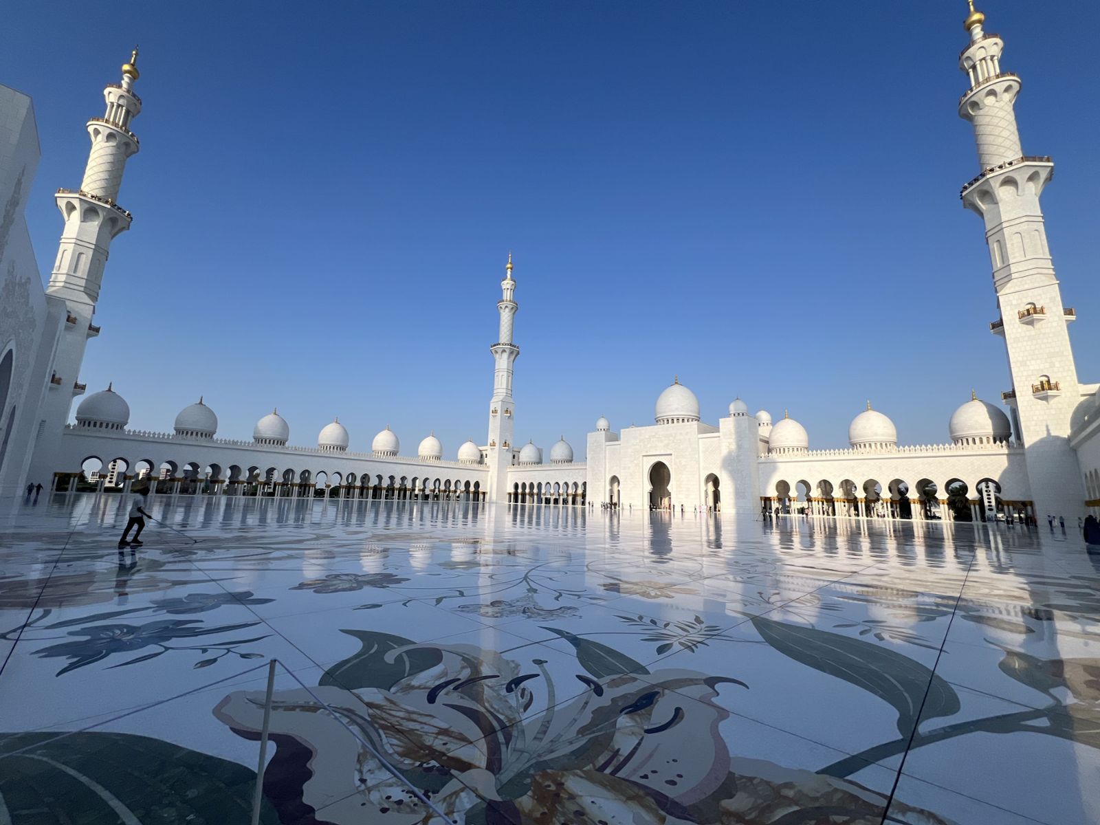 Abu_Dhabi